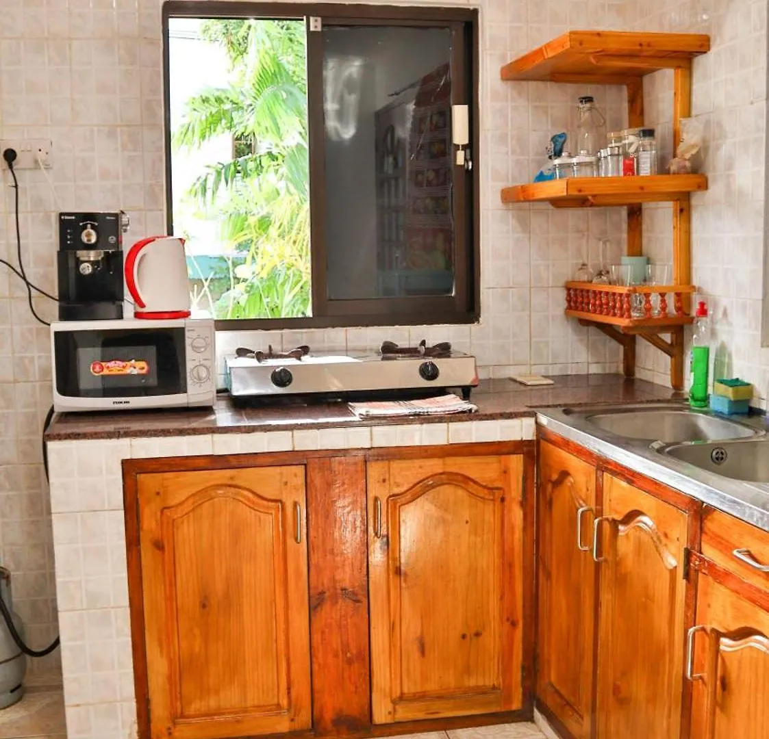 Mountain Apartments Anse Etoile