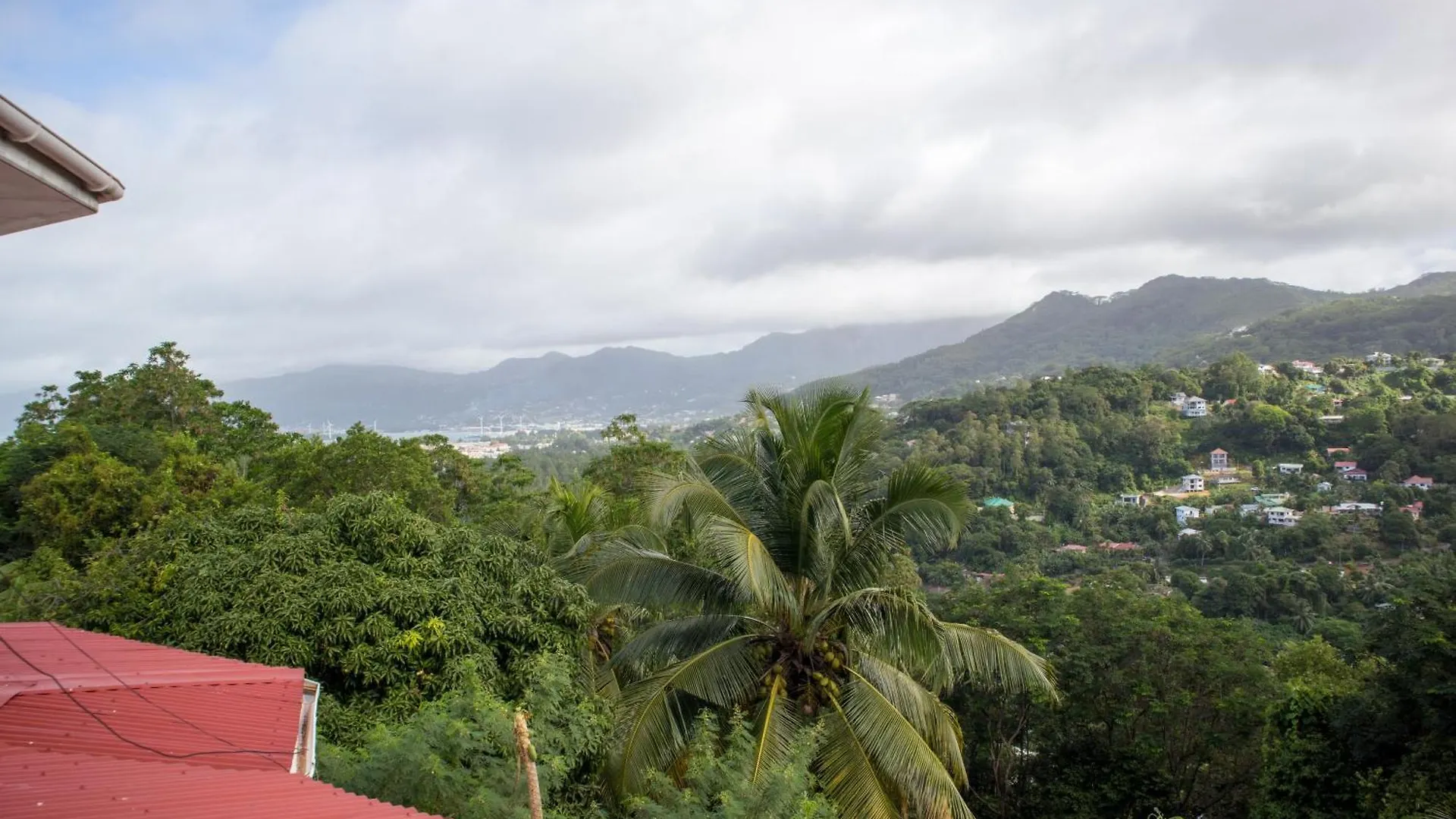 Mountain Apartments Anse Etoile セーシェル