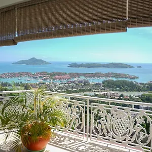 Appartement Beau Soleil Stunning Sea View One Bedroom, Misere